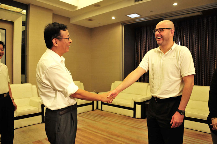 ���ͷ������е½����Ļ��f(xi��)����(zh��)����ϯʩ�ĸ��W���L��