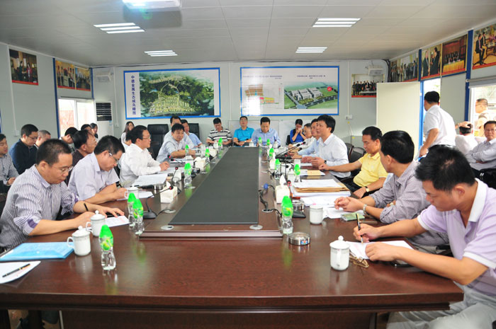 ����и����L(zh��ng)������һ���W�R�е½������B(t��i)���{(di��o)��